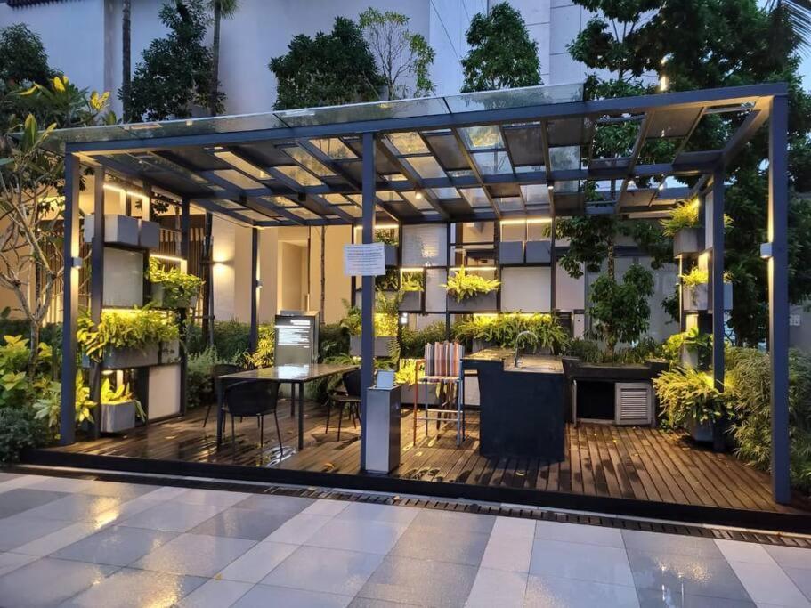 A2502 Grand Medini 100mbps Netflix By