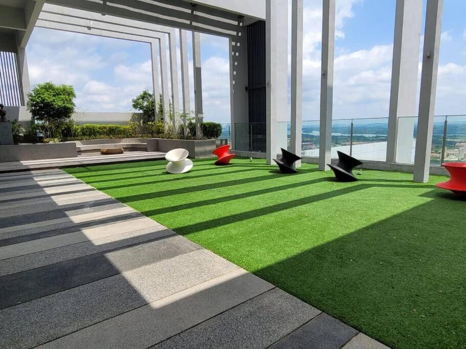 Apartment A2502 Grand Medini 100mbps Netflix By